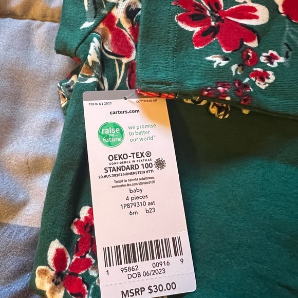 New never worn 4 packs long sleeve onesies size 6m there are multiple colors - Picture 2 of 3